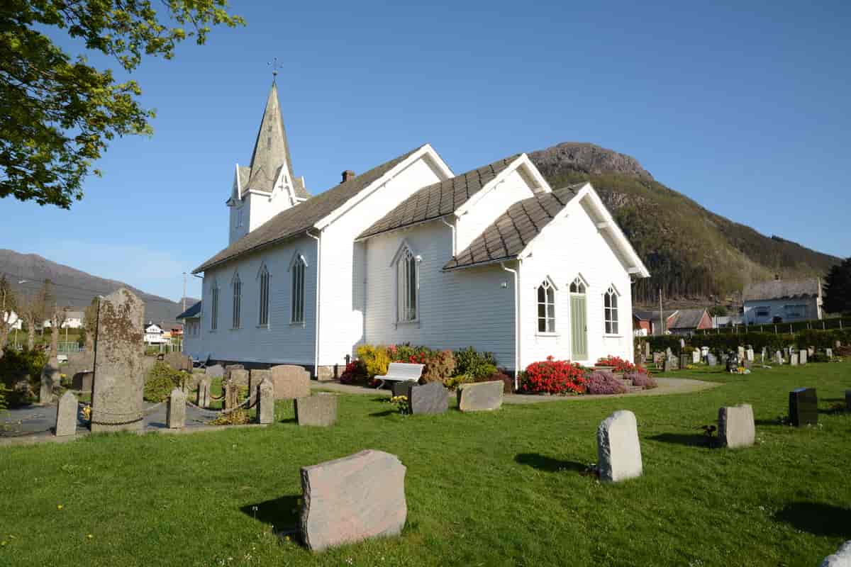 Sandeid kirke
