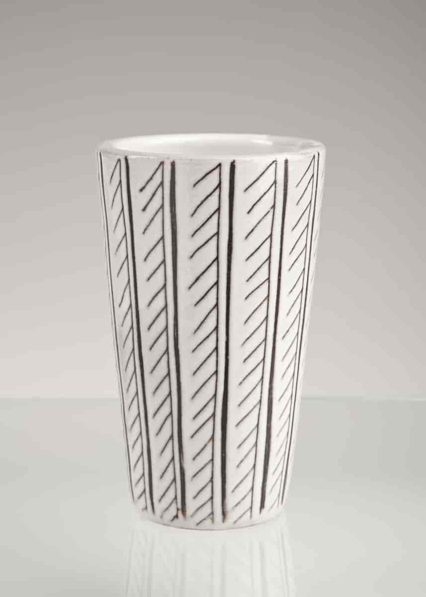 Vase i keramikk
