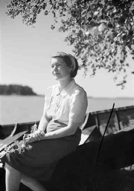 Aale Tynni, 1948