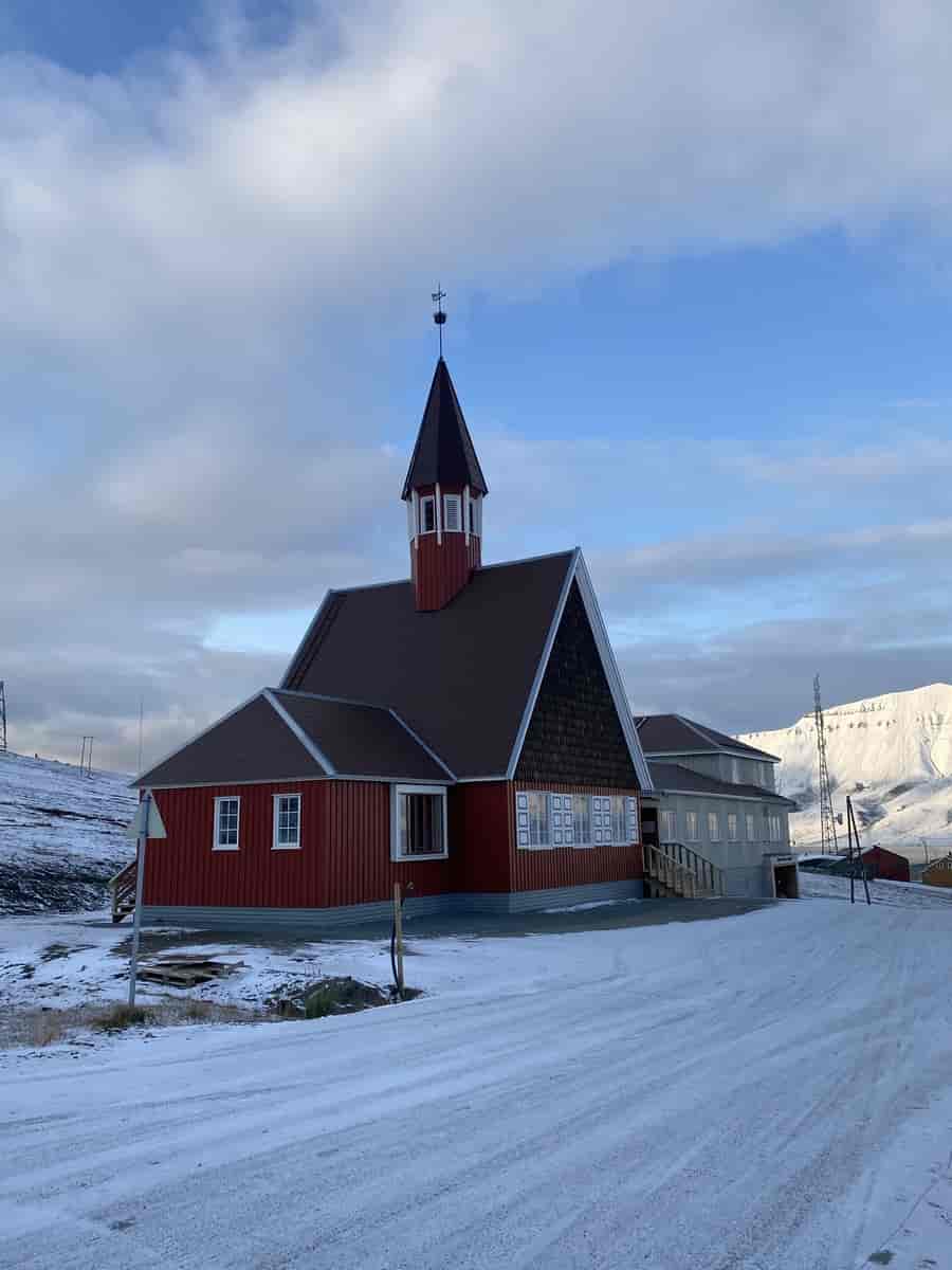 Svalbard kirke i Longyearbyen. Innviet i 1958.