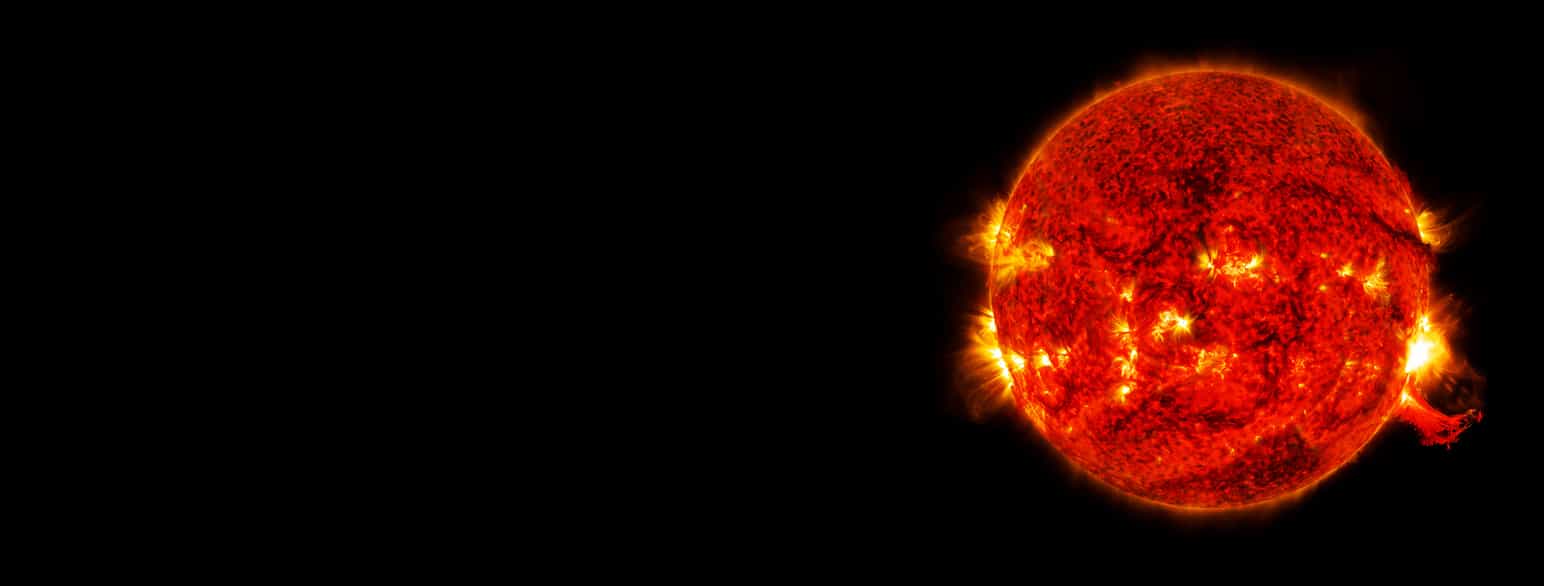 Illustrasjon av utbrudd av solstorm på Sola.