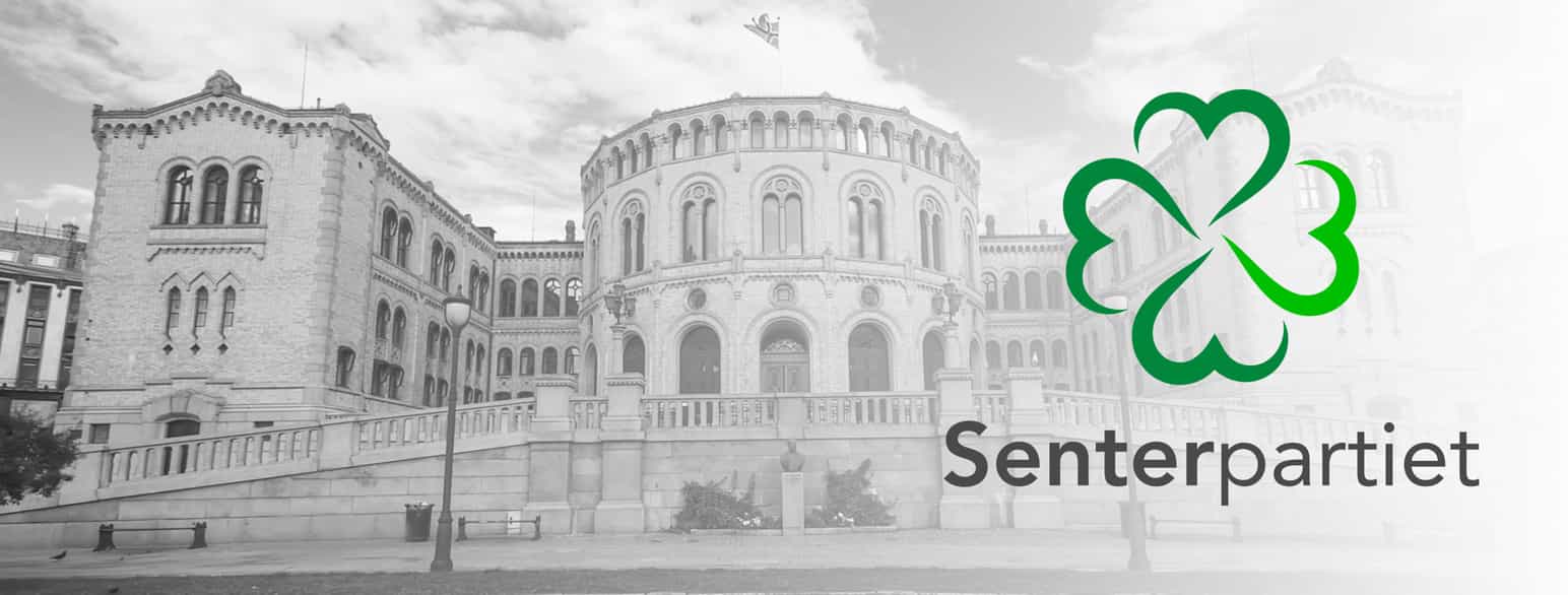 Svarthvitt-bilde av Stortinget i Oslo med logoen til Senterpartiet, en stilisert firkløver i grønne farger med teksten Senterpartiet under. Collage