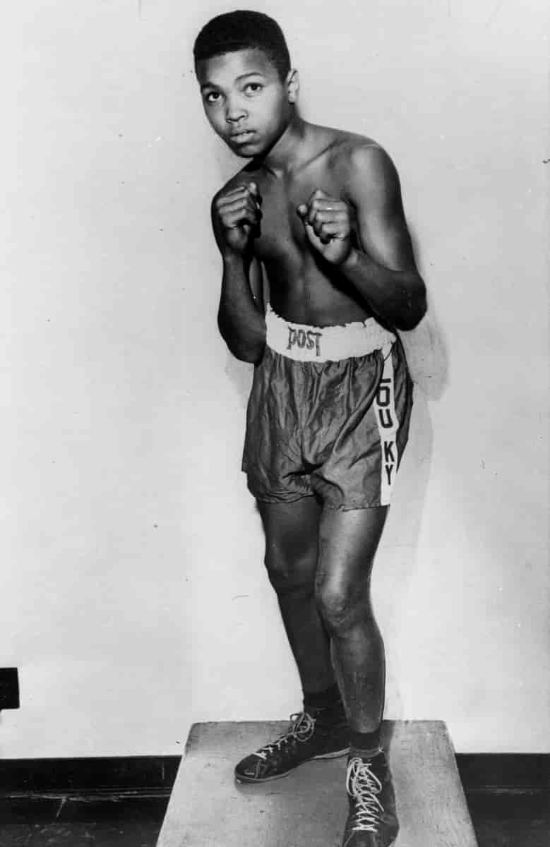 Cassius Clay som ung bokser fotografert i 1954.