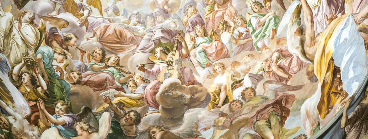 Fresken viser mange engler som svever mellom skyer. Mange av dem har instrumenter som lutt og fløyte. Det er brukt mange farger, og alle figurene er tett sammen.