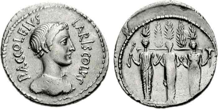 Romersk denarius (sølvmynt) med på fremsiden Diana Nemorensis og på baksiden hennes tredelte kultstatue i Nemi. Første århundre fvt.
