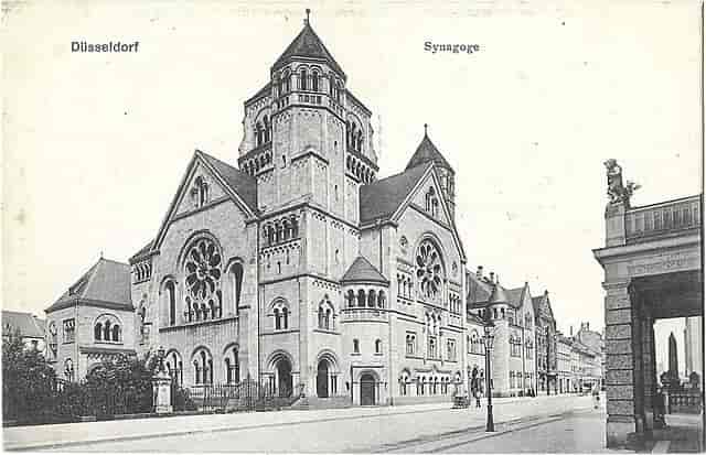  The Great Synagogue in Düsseldorf