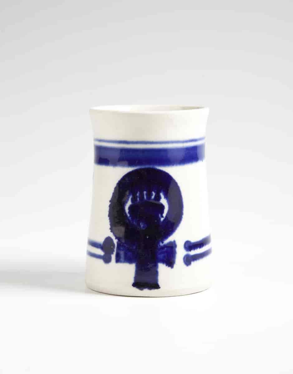 Kopp i glasert keramikk