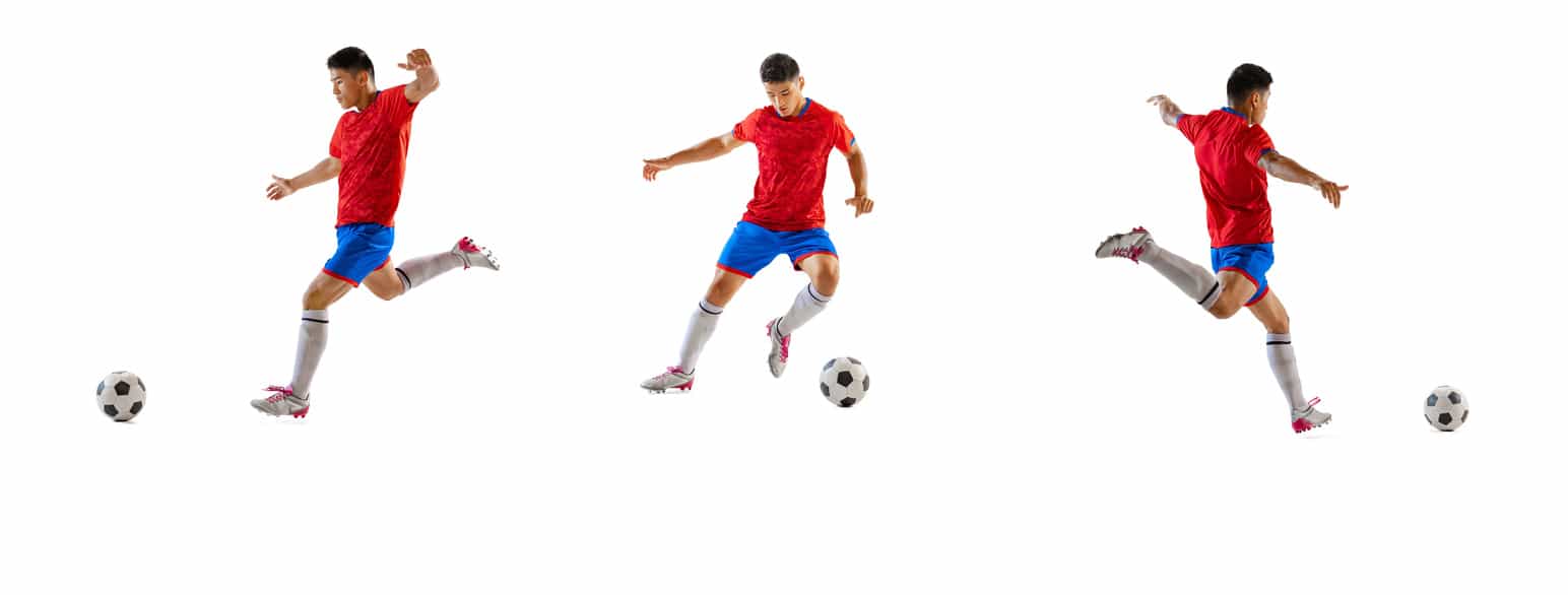Bildet er satt sammen av tre bilder av samme fotballspiller som dribler med en ball i forskjellige retninger.