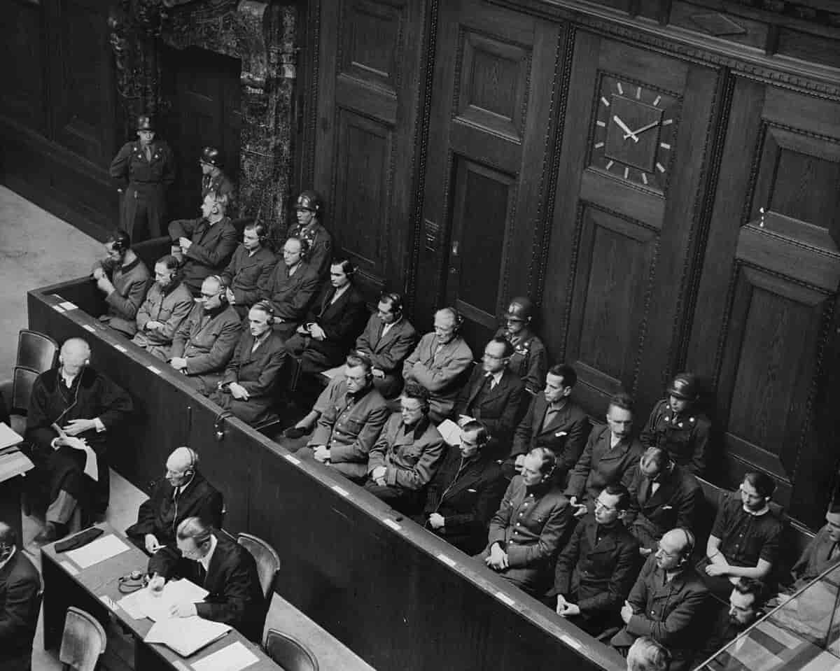Leger anklages for krigsforbrytelser under Nürnbergprosessen 