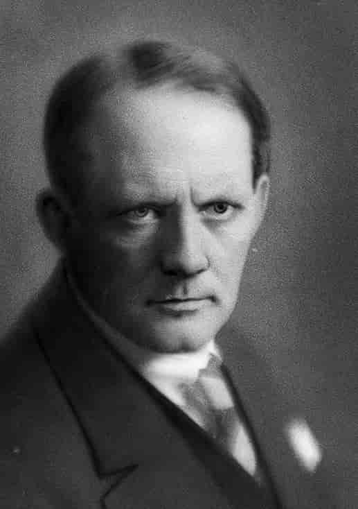 Bertram Dybwad Brochmann var grunnleggjar av Samfundsliv
