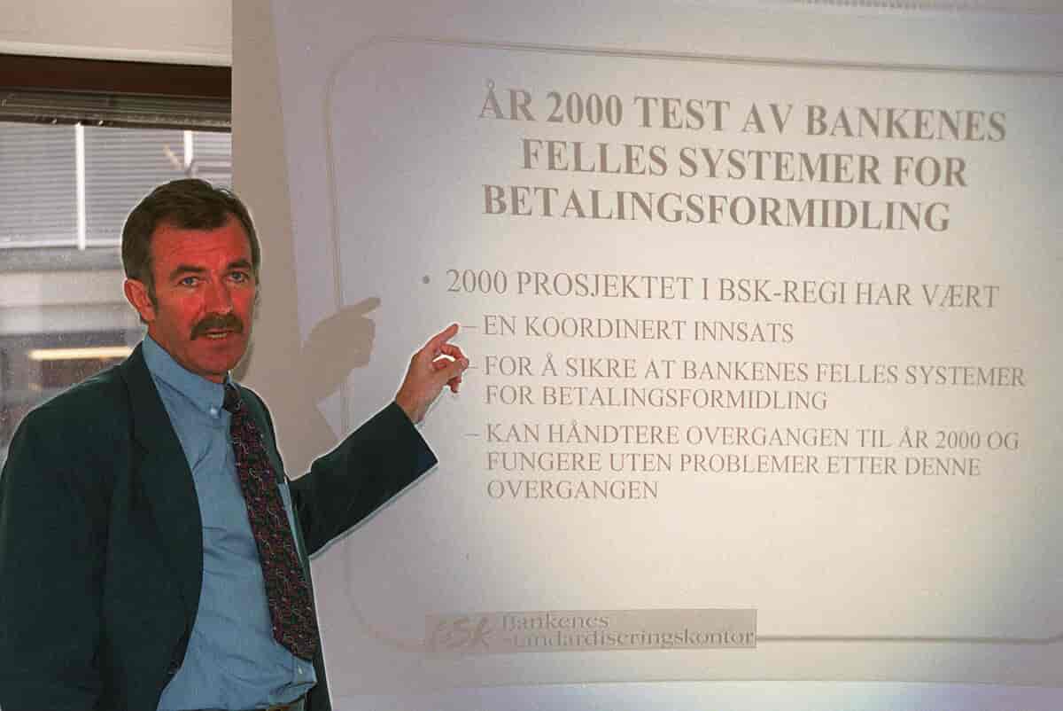 Pressekonferanse i 1999 om hvordan norske banker forberedte seg på år 2000