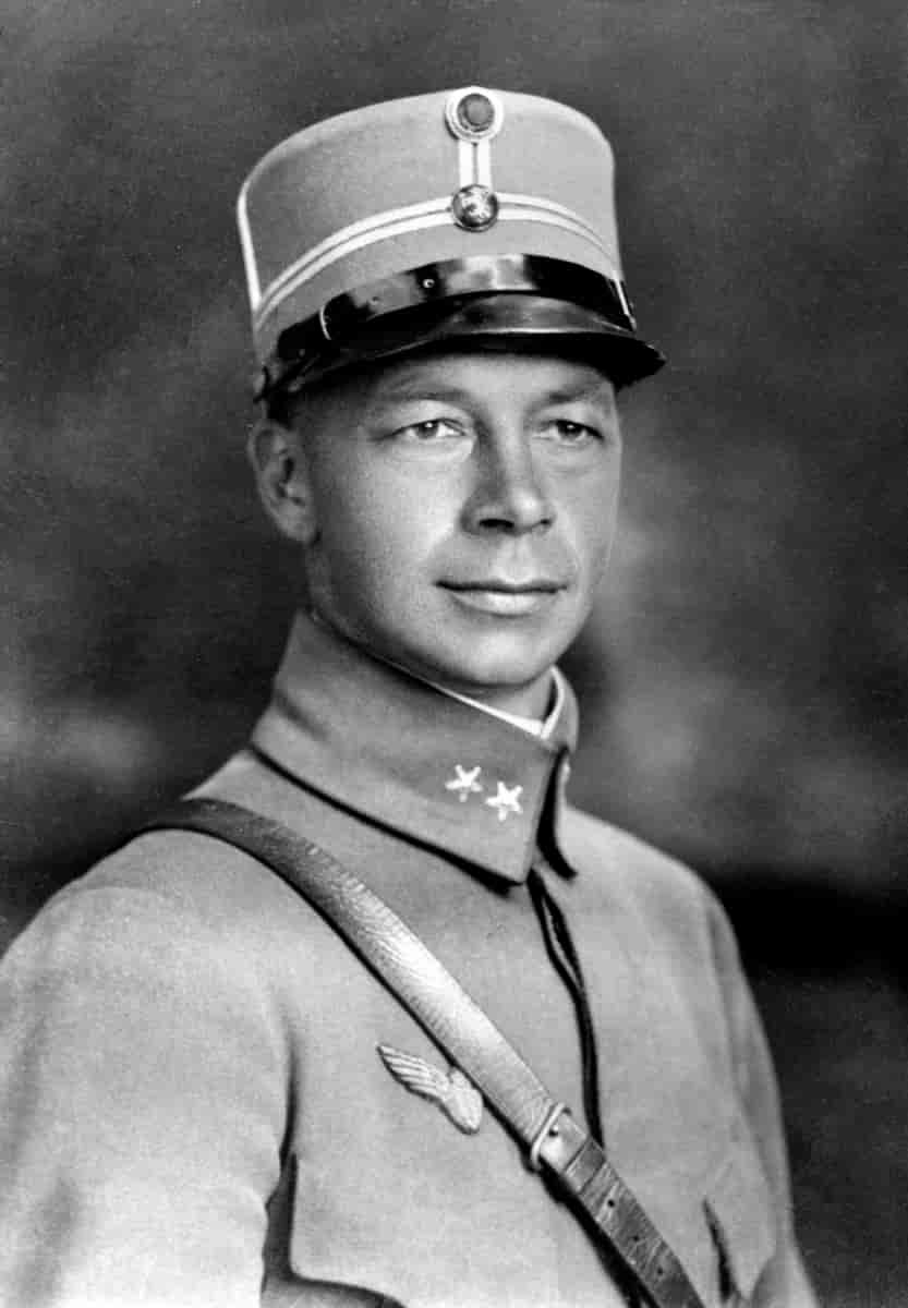 Kaptein Eiliv Austlid, fotografert som løytnant.