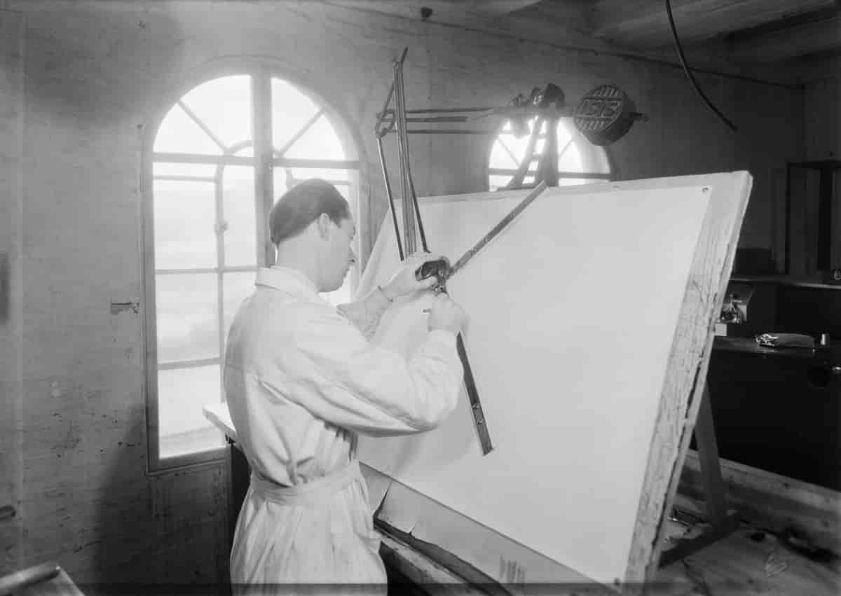 Ingeniør på tegnekontoret i Edda-fabrikken, nov. 1947