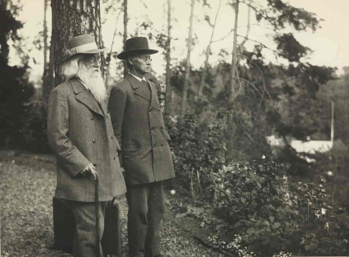 Ernst Sars og broren Georg Ossian Sars, fotografert ein gong før 1907
