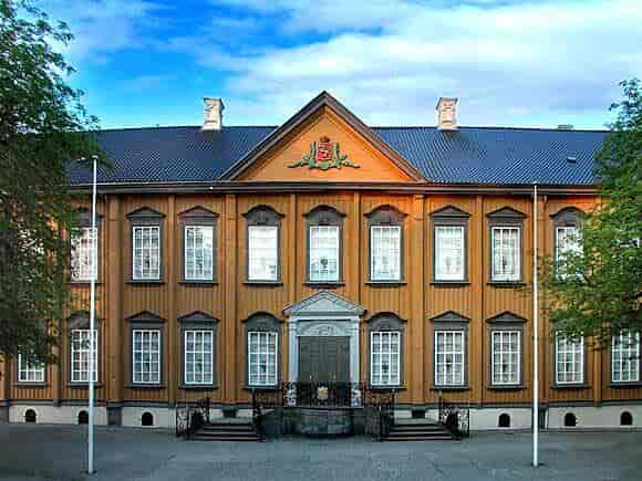 Stiftsgården i Trondheim, kongens residens.