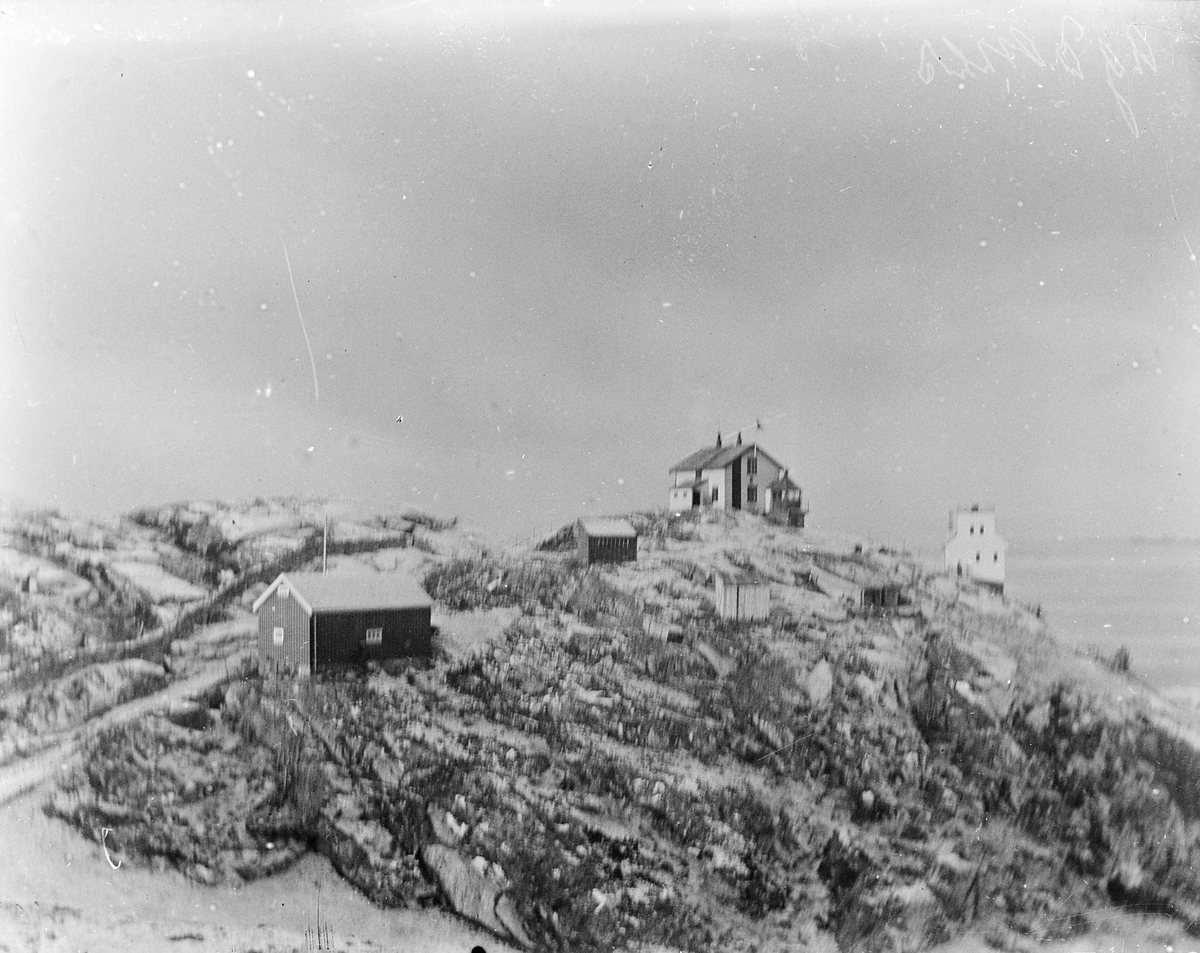 Agdenes fyrstasjon under ombygging på 1950-tallet.