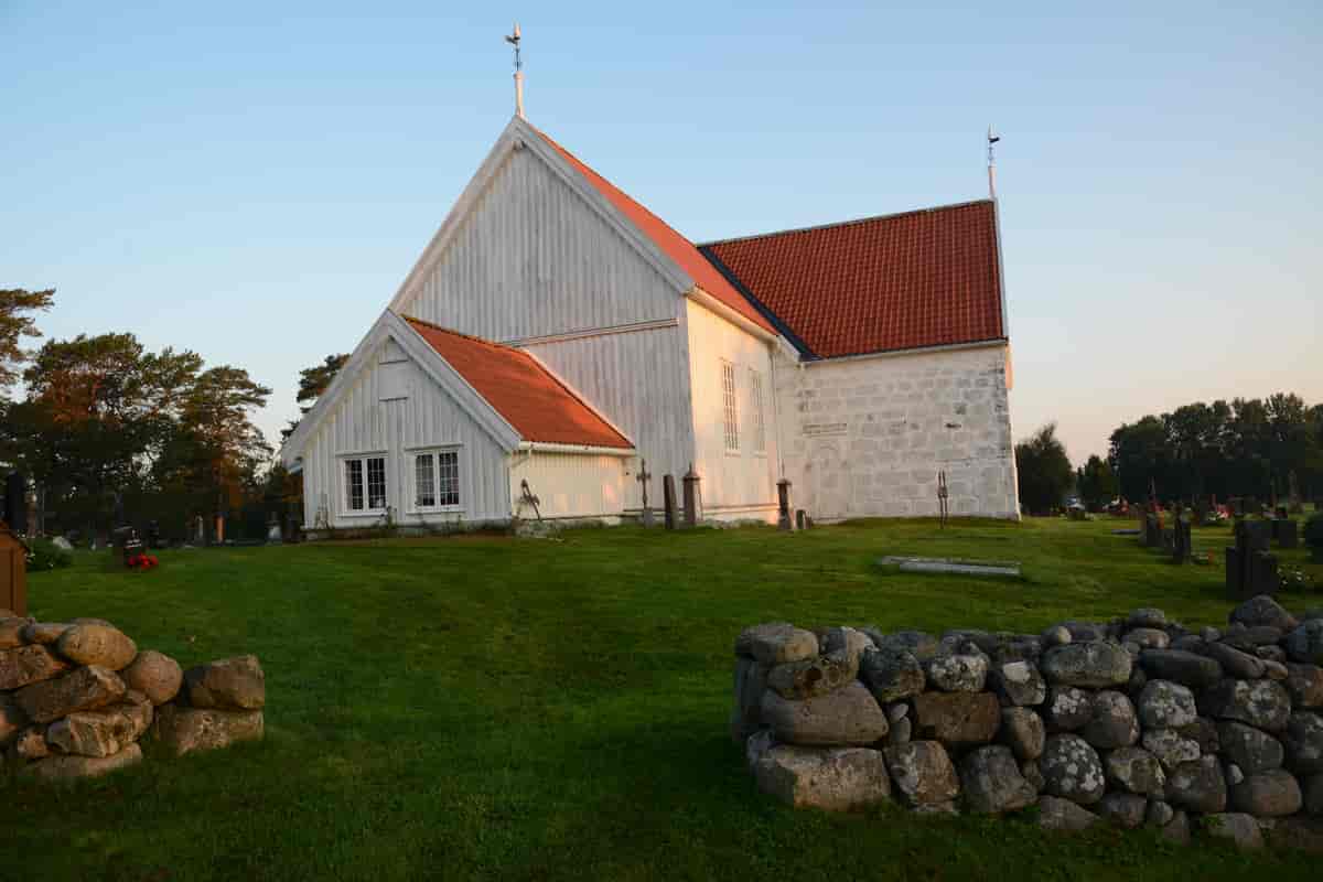Tromøy kirke har røter fra 1100-tallet.
