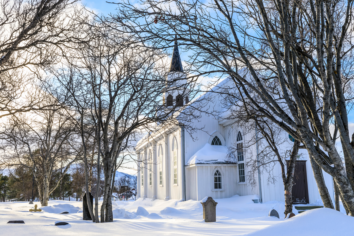 Alta kirke i vinterdrakt
