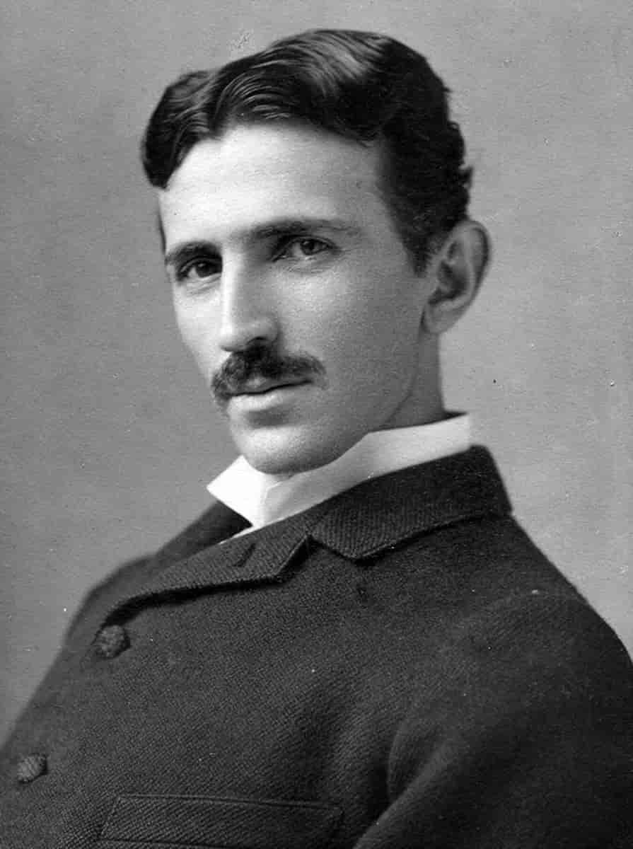 Nikola Tesla i 1890, 34 år gammel.