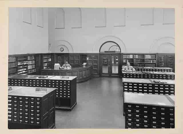 Katalogsalen ved Universitetsbiblioteket i Oslo, 1947