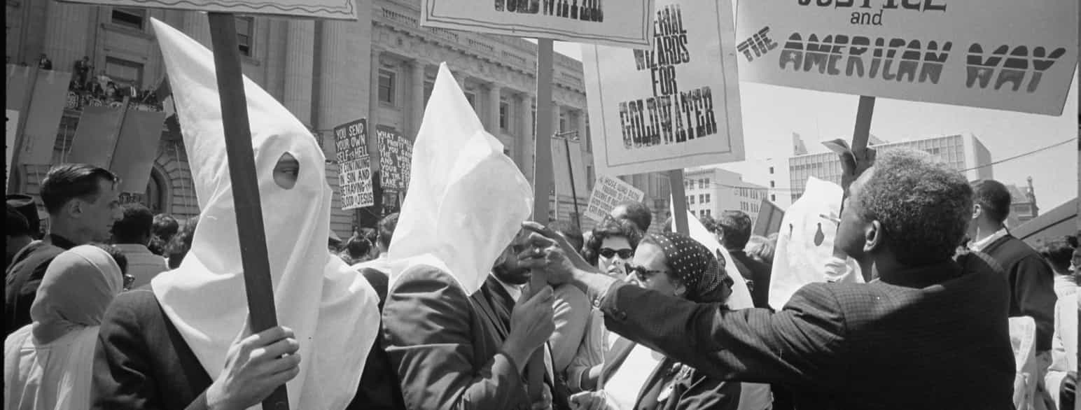 Ku Klux Klan demonstrerer i 1964