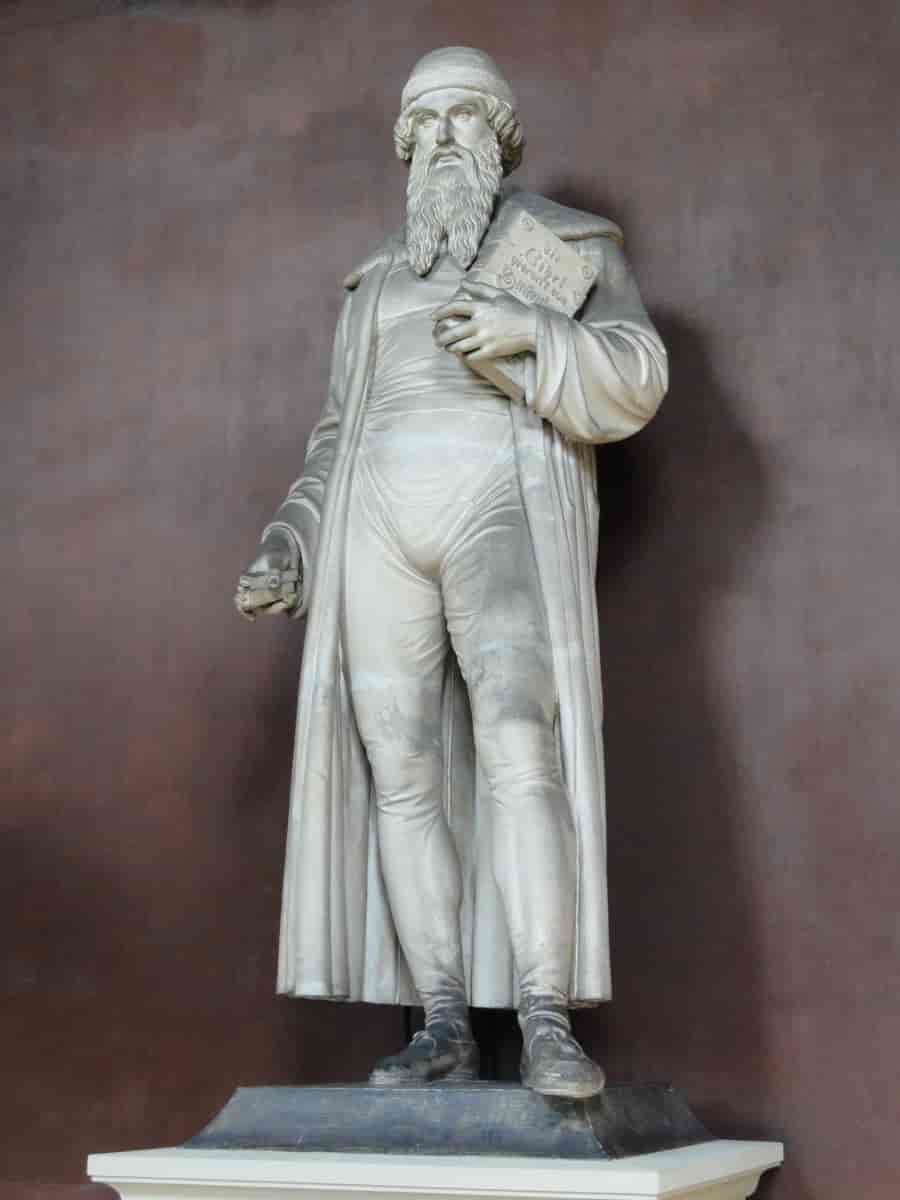Statue av Johann Gutenberg utført av Bertel Thorvaldsen