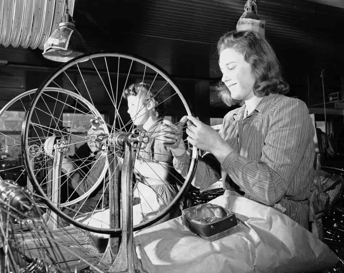 Produksjon av sykler, Jonas Øglænd AS, 1949
