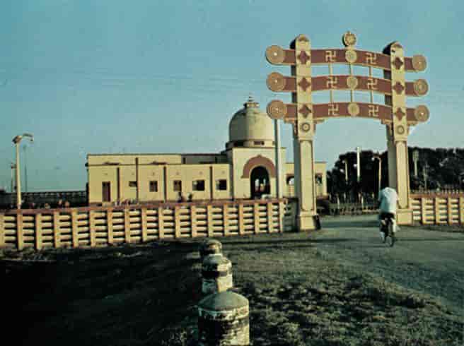 Hakekorset (portal, Sarnath)