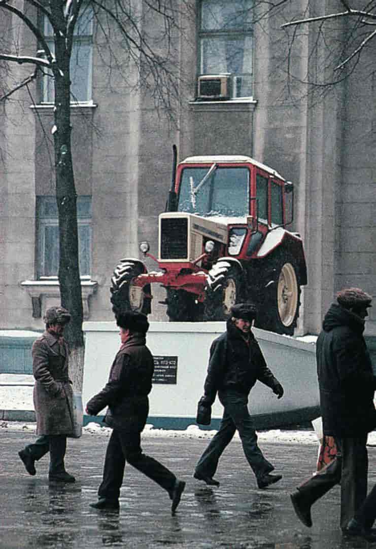 Belarus (Industri) (inngangsparti, traktorfabrikk)