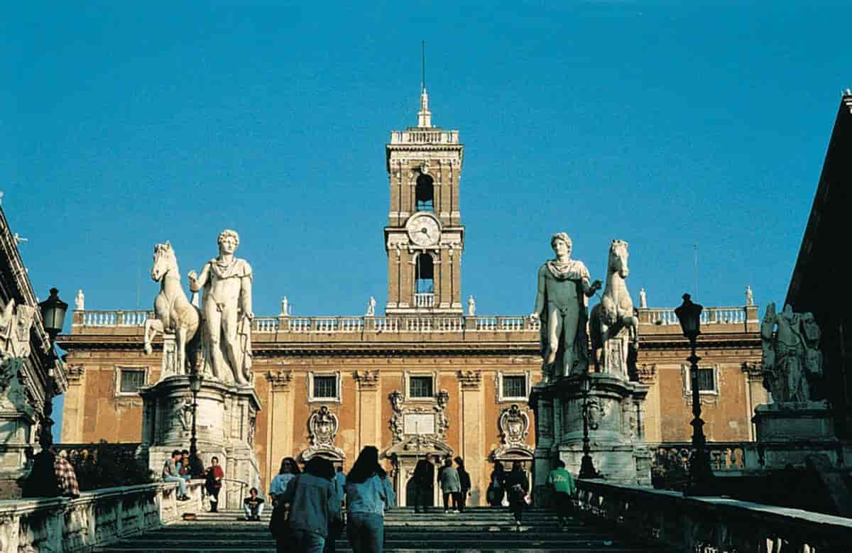Kapitol (Piazza del Campidoglio)
