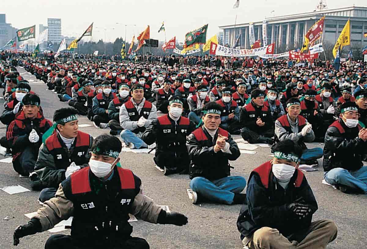 Korea, Sør- (Historie) (streik)