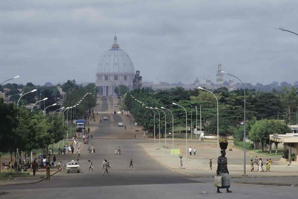 Elfenbenskysten (Befolkning) (kirke), (Yamoussoukro)