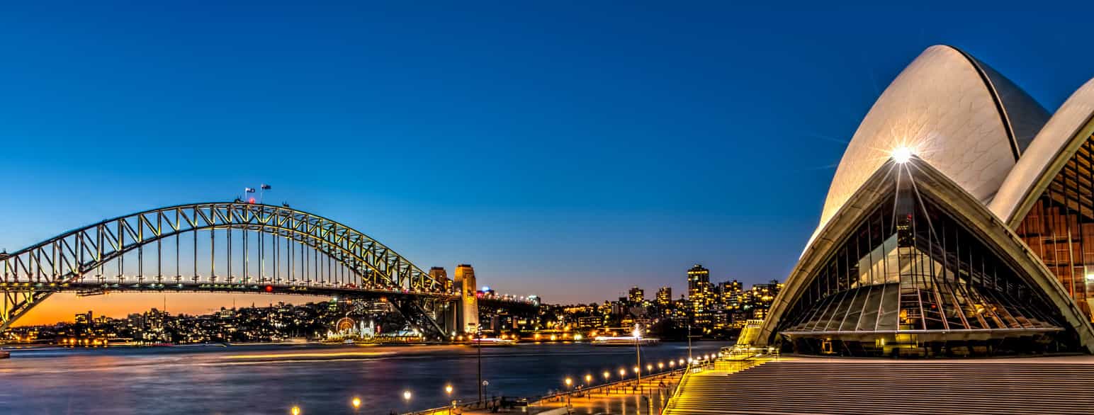 Operahuset og Harbour Bridge i Sydney