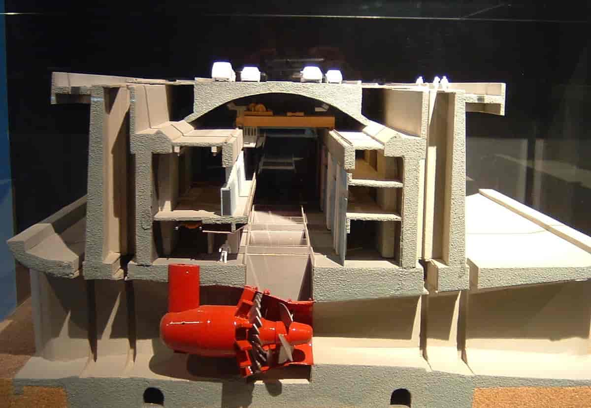 Modell av tidevannskraftverk