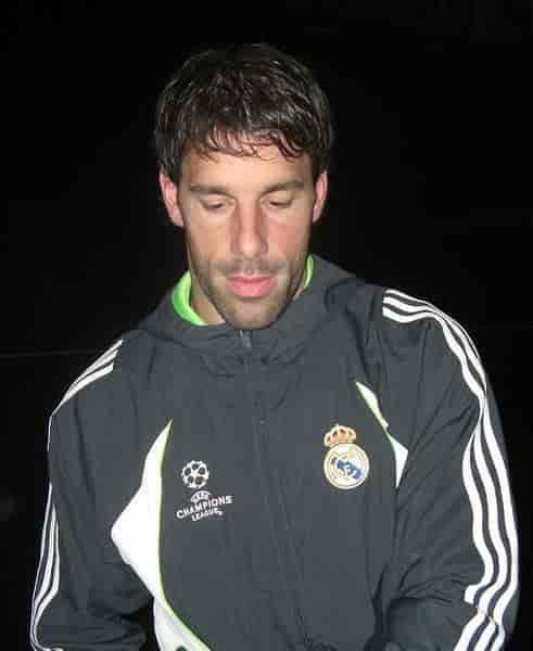 Ruud van Nistlerooy for Real Madrid november 2007