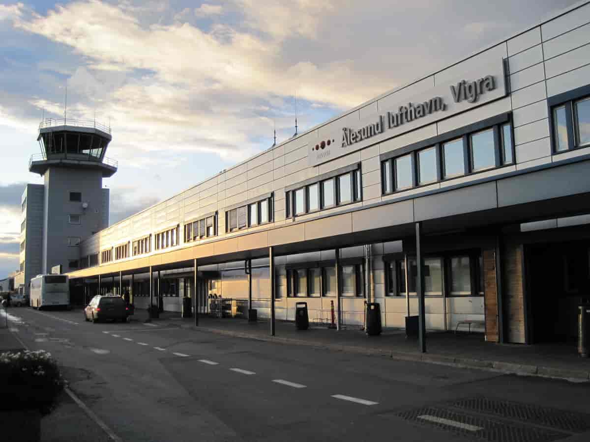 Ålesund lufthavn, Vigra