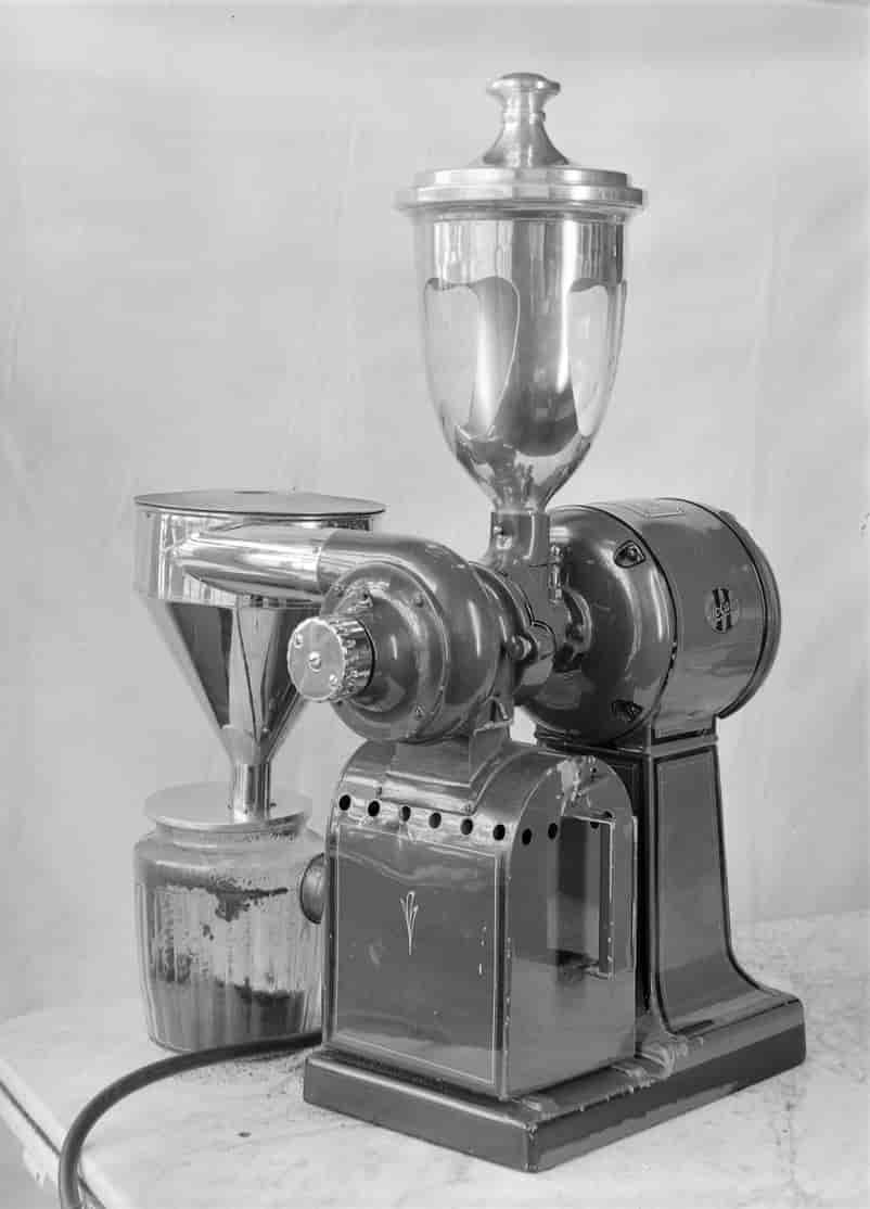 Hobart elektriske kaffekvern, fotografert hos Mathias Larsen 1936