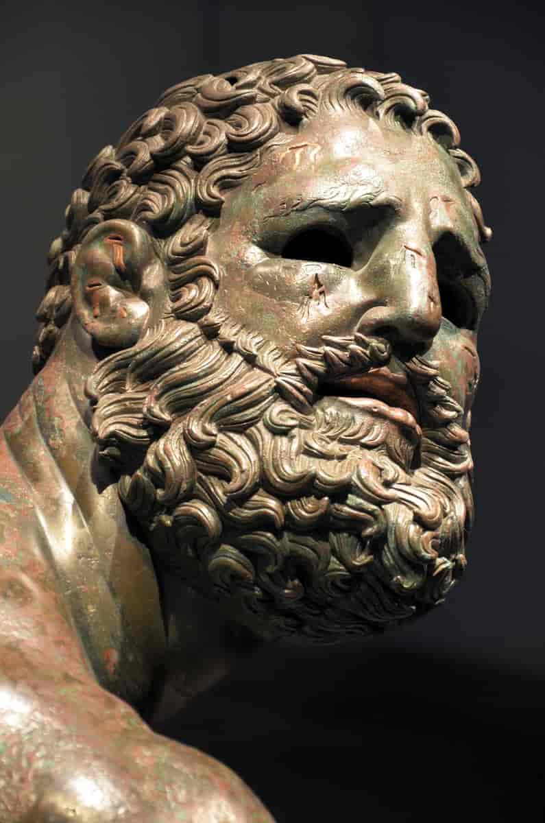 Detalj av bronsestatue; Den hvilende bokseren