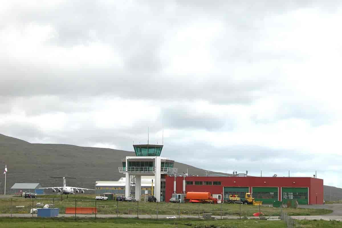 Vágar lufthavn, Færøyene