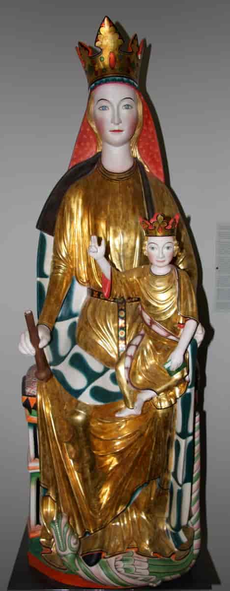 En kopi av en Mariastatue med Jesusbarnet som er utstilt i Kulturhistorisk museum i Oslo. Originalen har stått i Hedalen kirke i Oppland