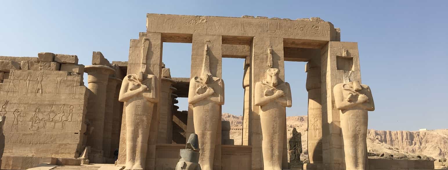 Faraoiske statuer