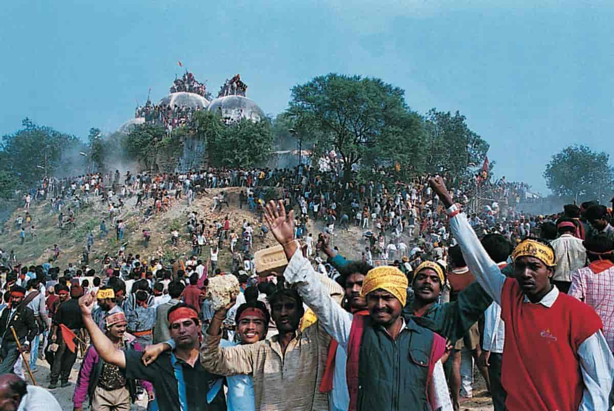 Angrep på Uttar Pradesh i 1992