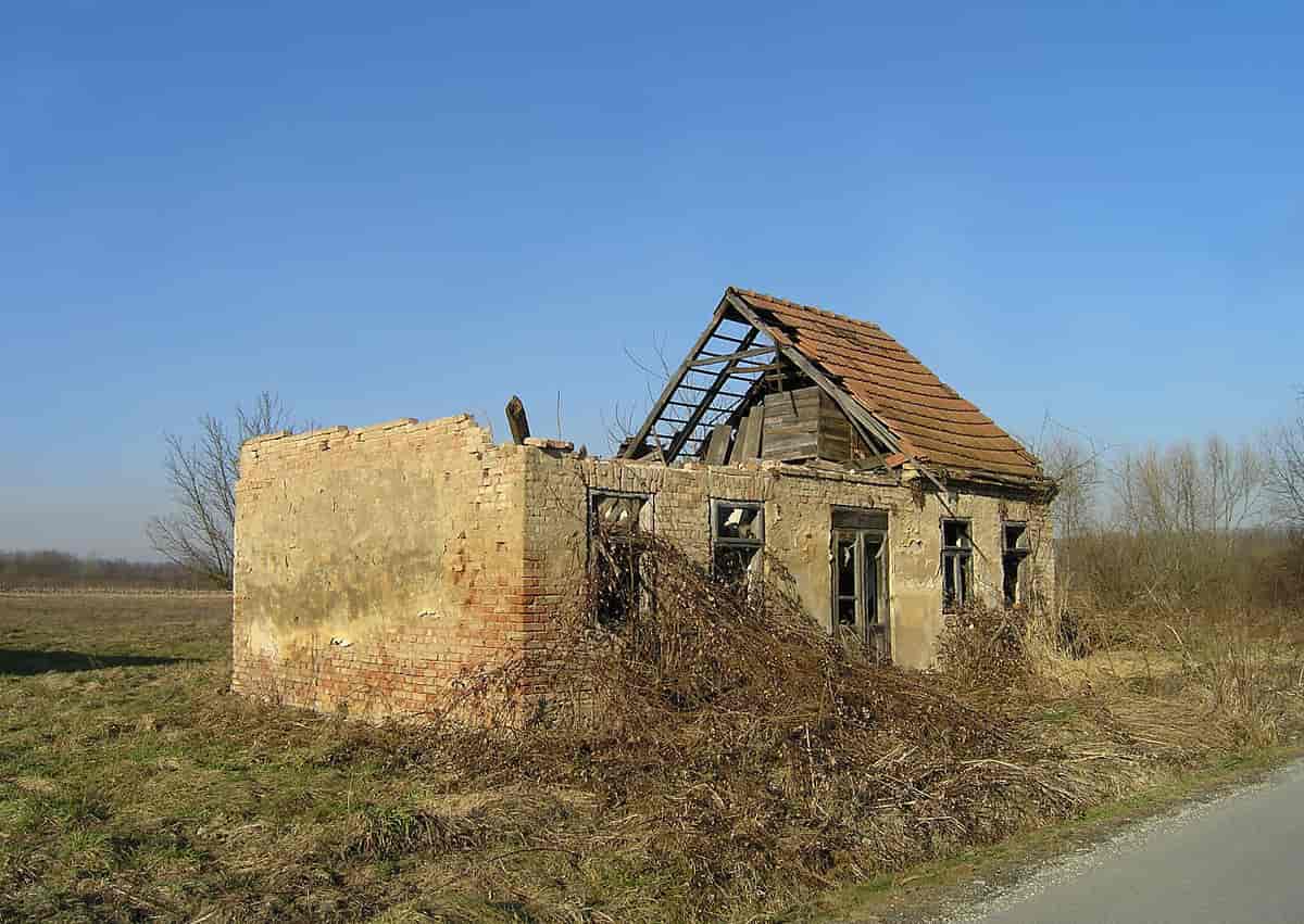 Ødelagt serbisk hus