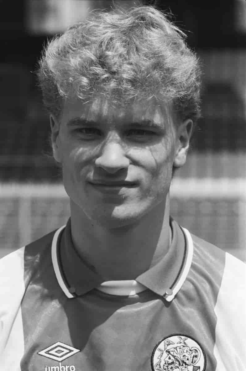 En ung Dennis Bergkamp i Ajax sin drakt 3. juli 1989.