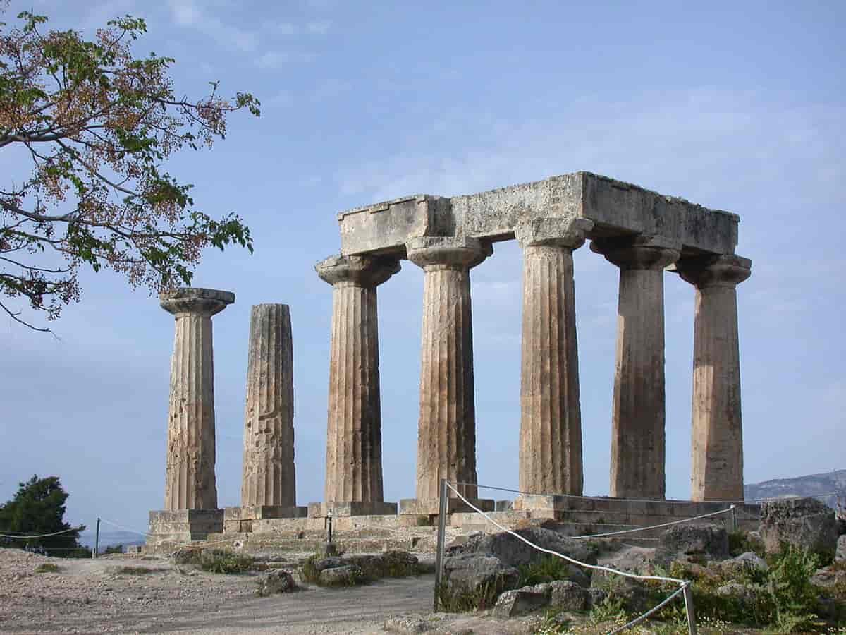 Apollons tempel i Korinth