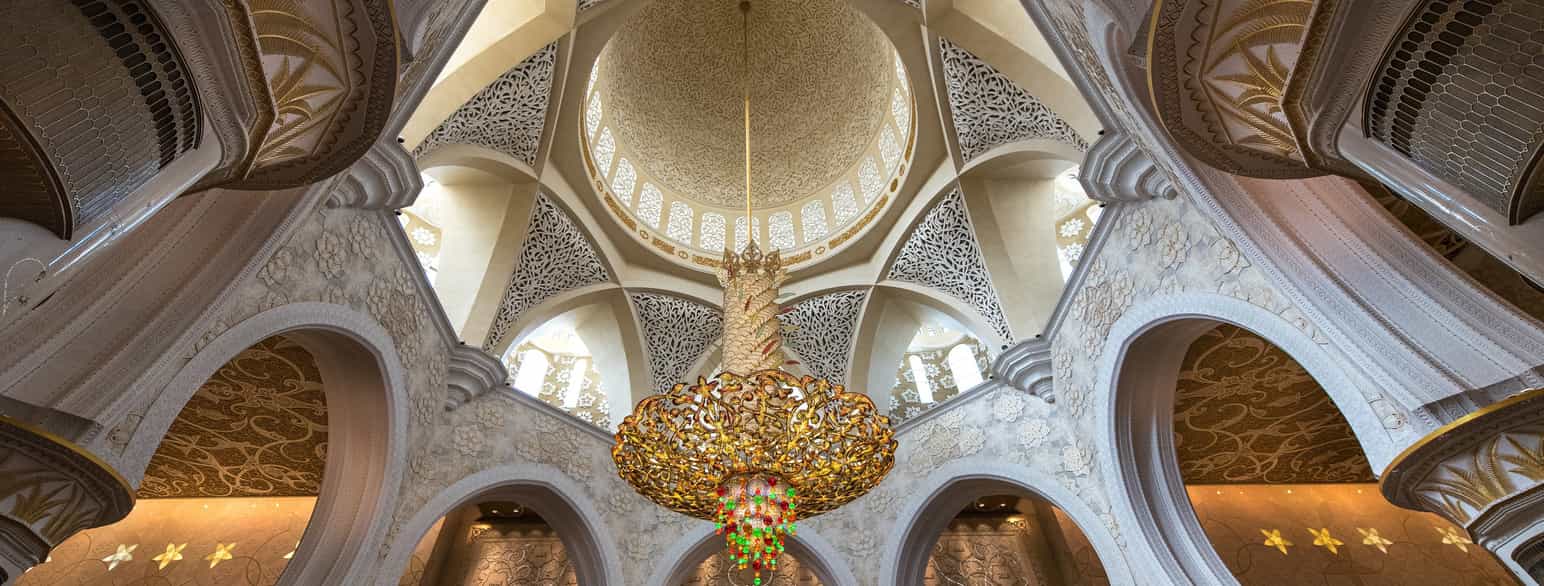 Tak i moské i Abu Dhabi