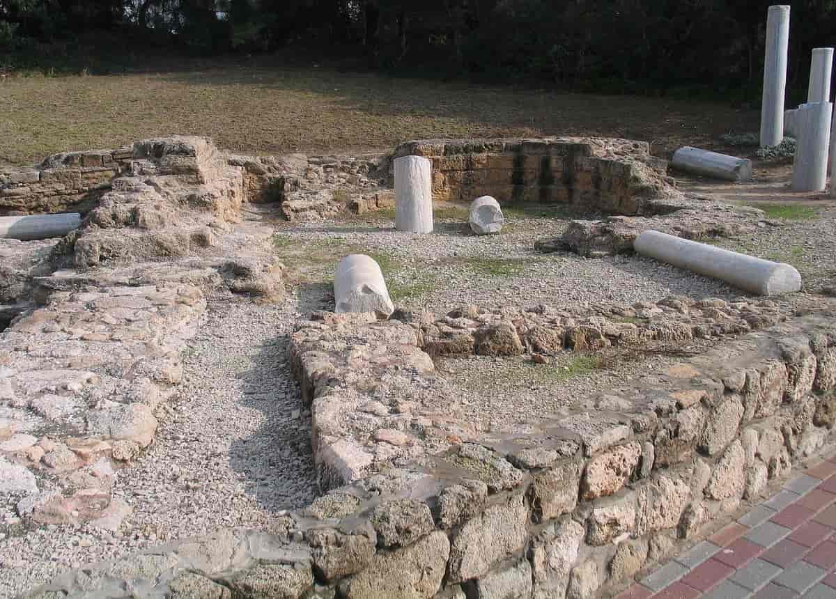 Ruinene av bysantinsk kirke