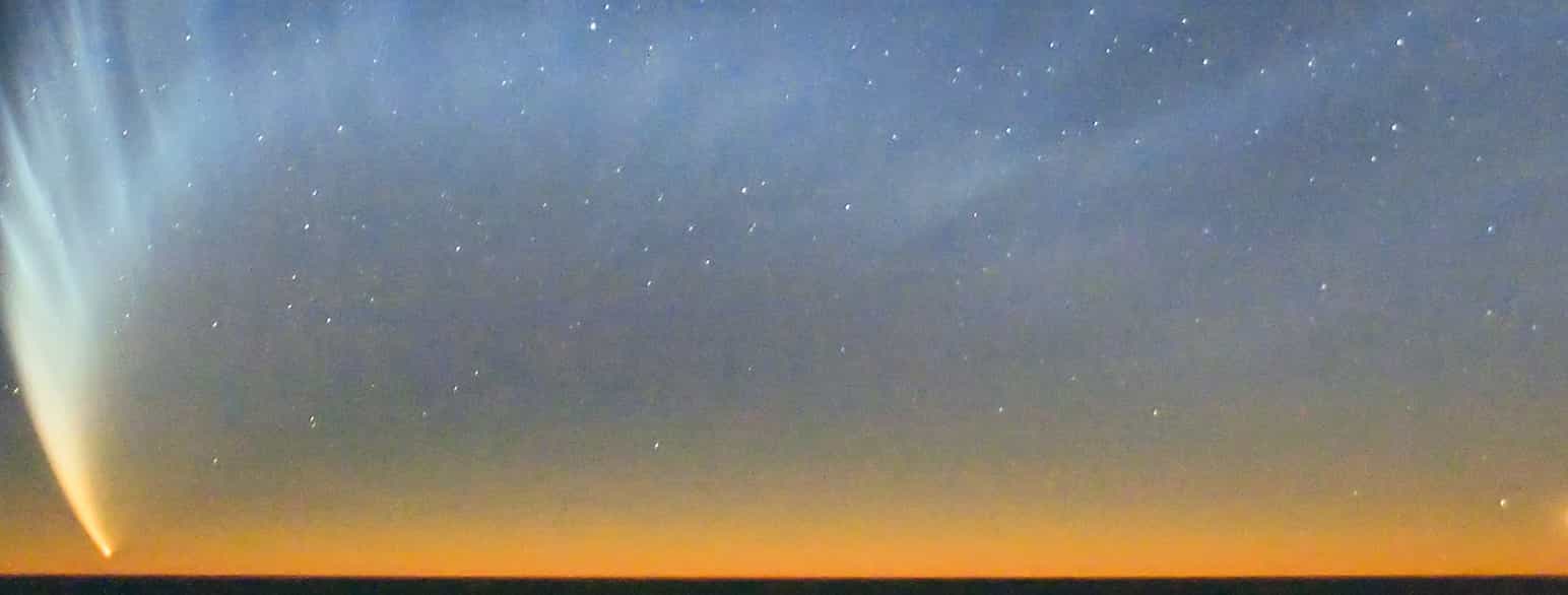 Kometen McNaught sett over stillehavet