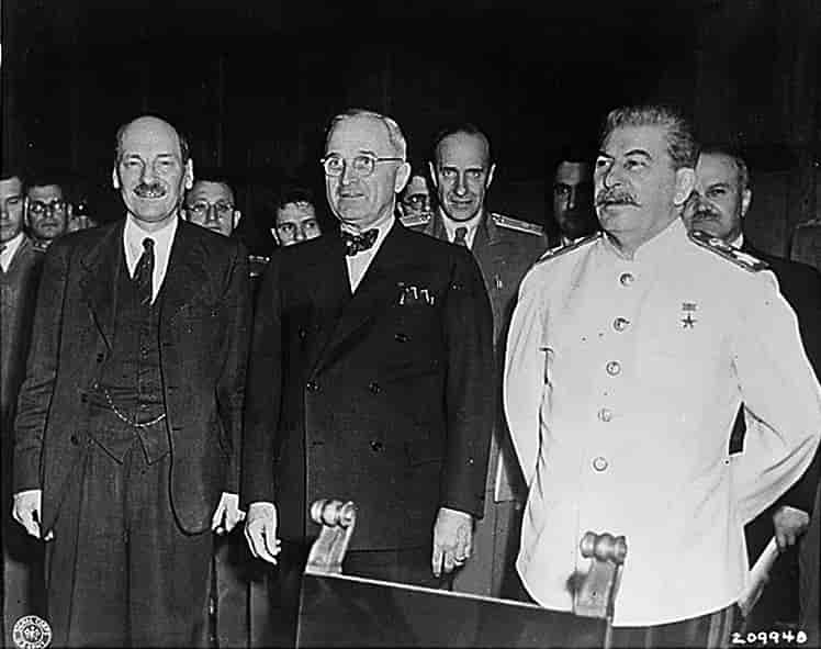 Attlee, Truman og Stalin