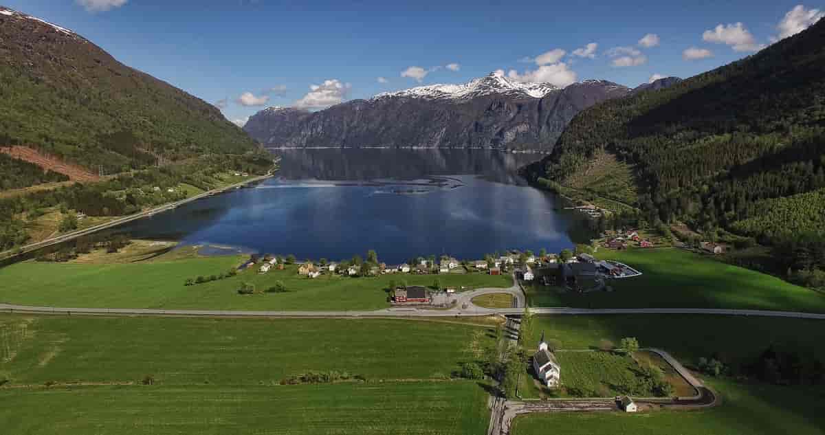 Øksendalsøra, kåret til Møre og Romsdal`s best bevarte tettsted 1990